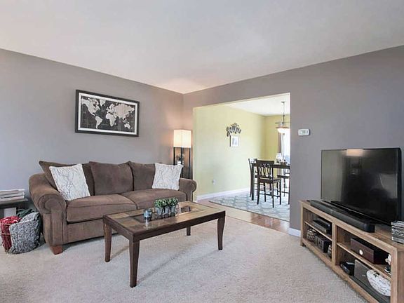 4th image of 355 Tallgrass Dr NE