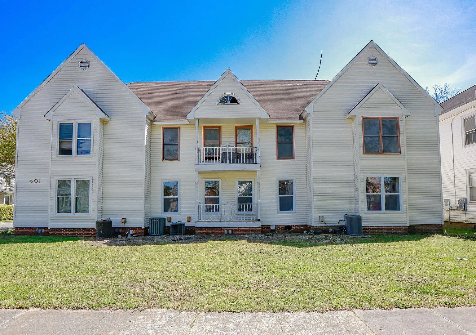401 Maryland Avenue — Photo 1