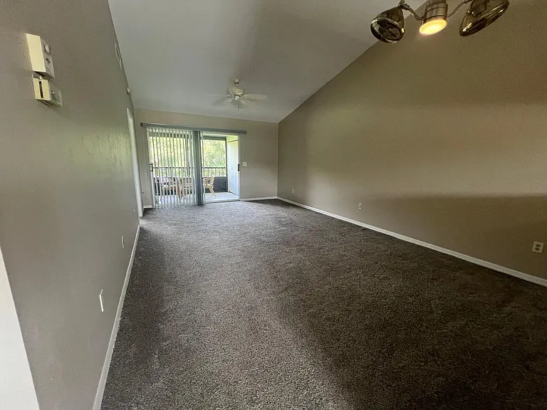 13076 Cross Creek Ct #408 — Photo 21