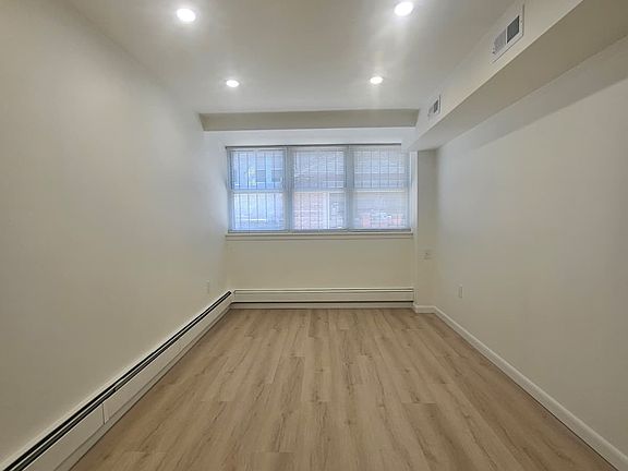4th image of 24-31 26th St #1