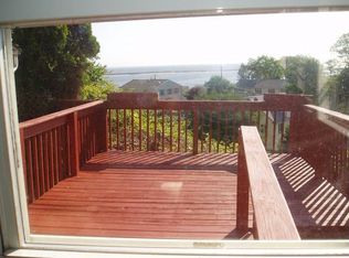 85 Laurel Dr, Highlands, NJ 07732