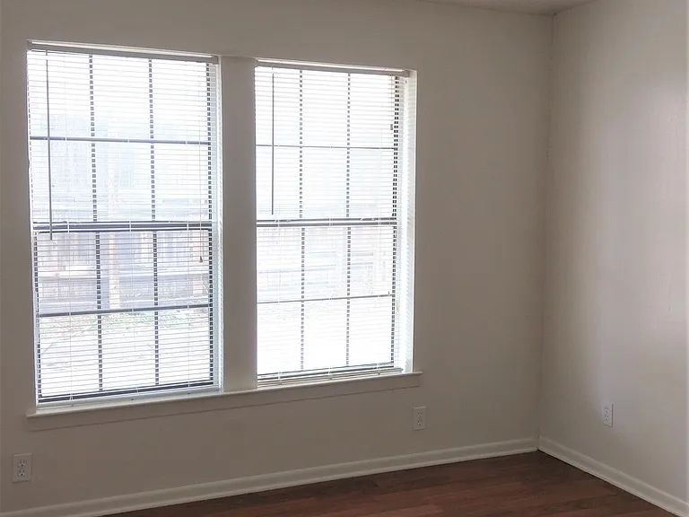 6628 Hillcrest Ave #6 — Photo 9