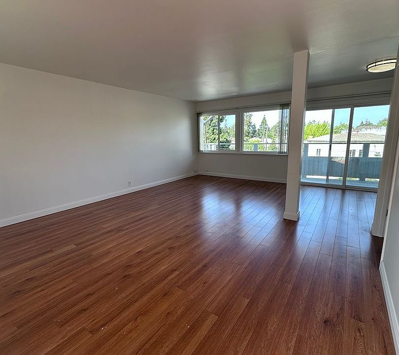 1st image of 251 N El Camino Real #B