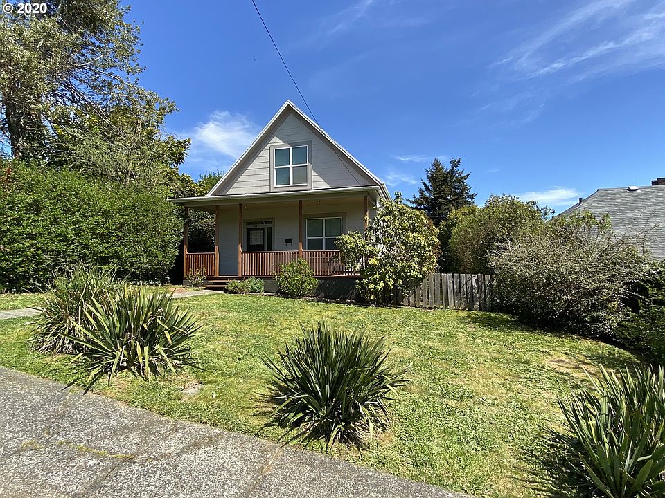 982 S 8th St, Coos Bay, OR 97420 Zillow
