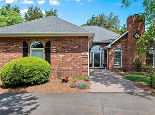 3939 Leinbach Dr, Winston Salem, NC 27106