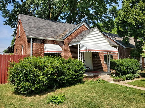 3rd image of 557 Butler Ave