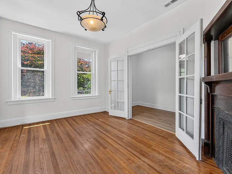 1252 E St NE #A — Photo 8