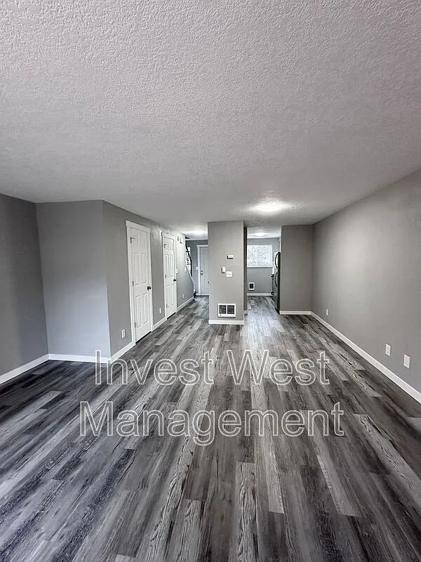 2 bed, 1.5 bath, 950 sqft, $1,850 — Photo 4
