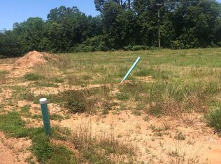 Meadow Ln, Lone Star, TX 75668