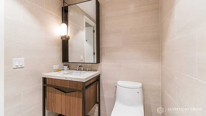 Rented by Silverstone Group USA Corp. | media 8