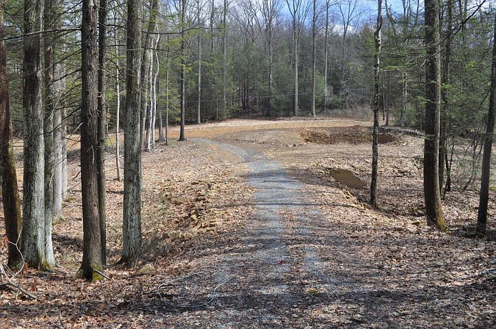 2nd image of 21 Blackberry Ln