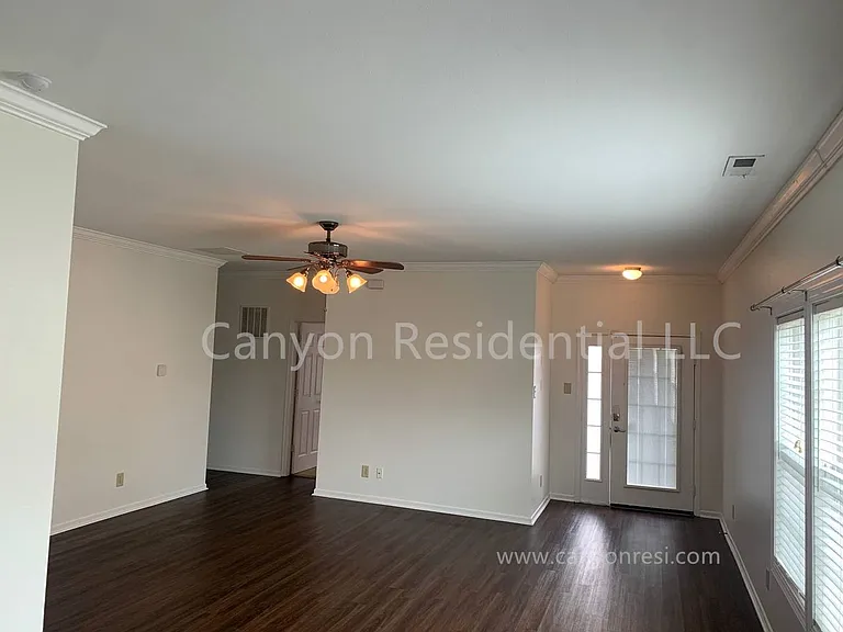 2518 Renard Rd — Photo 5