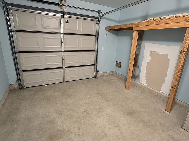 144 Silverwood Cir — Photo 21