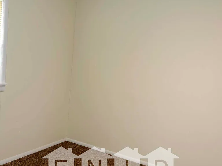 1418 N 17th St — Photo 10