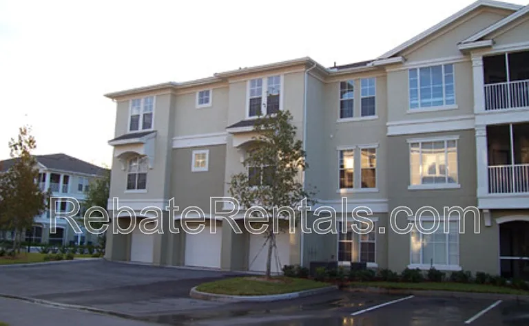 8290 Gate Pkwy W #1019 — Photo 4