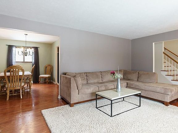 5th image of 6315 Somerset Dr