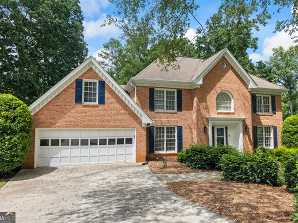 2205 Parliament Dr, Lawrenceville, GA 30043