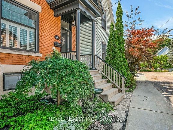 2nd image of 46 Newton St