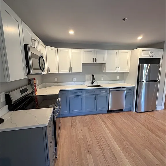 944 East St #3 — Photo 5
