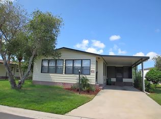 2457 Lakes Of Melbourne Dr, Melbourne, FL 32904