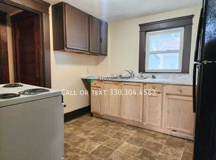 897 Avon St #UP, Akron, OH 44310