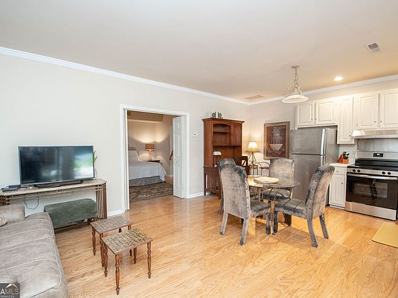 3rd image of 201 Robinson Rd #C