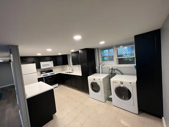 208 Argus Dr, Depew, NY 14043