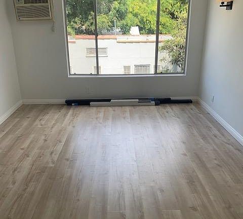 4th image of 3668 Jasmine Ave #3