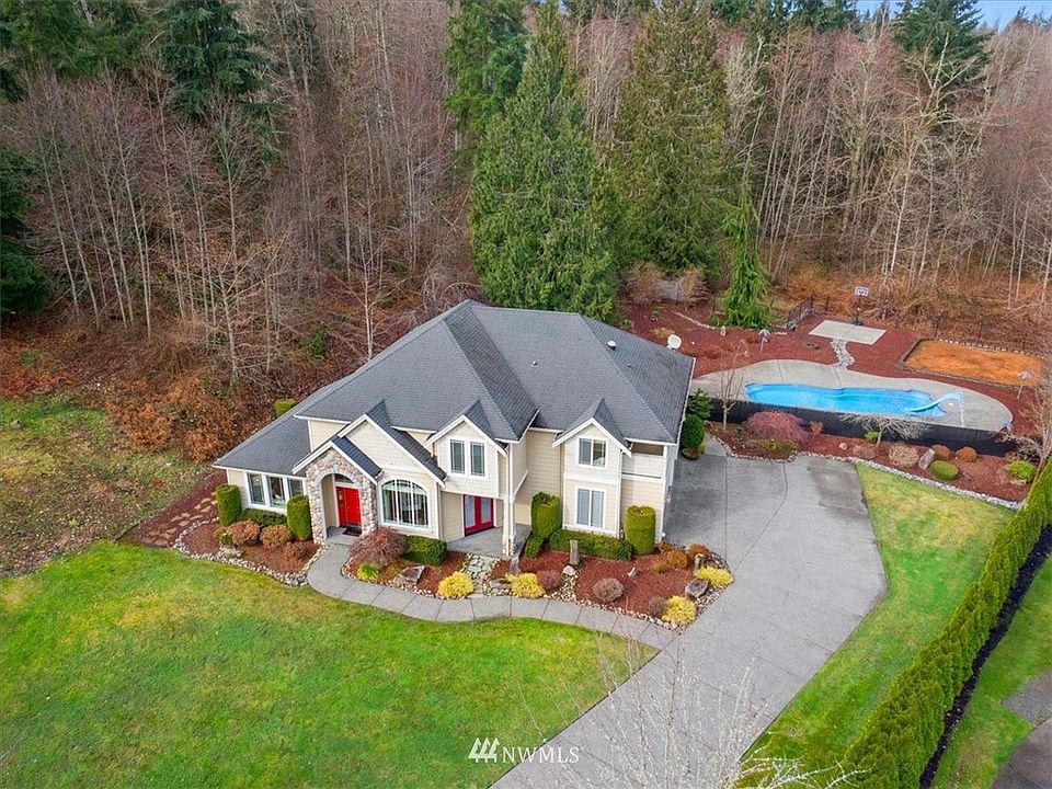 Imagine yourself living here!