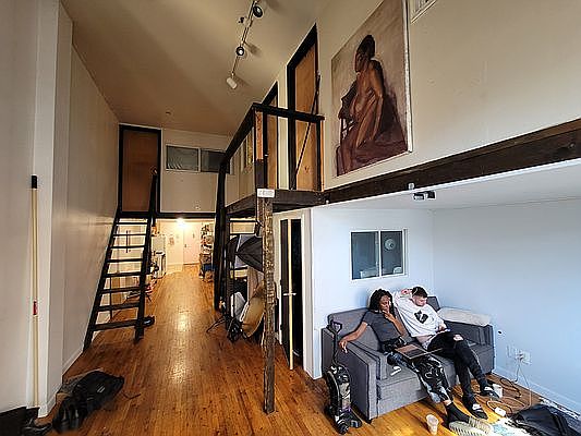 5th image of 236 Moore St #409