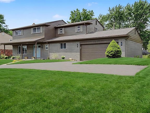 2nd image of 6780 Lee Crest Dr