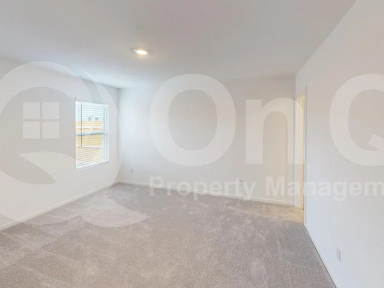 6744 Teal Cir — Photo 9