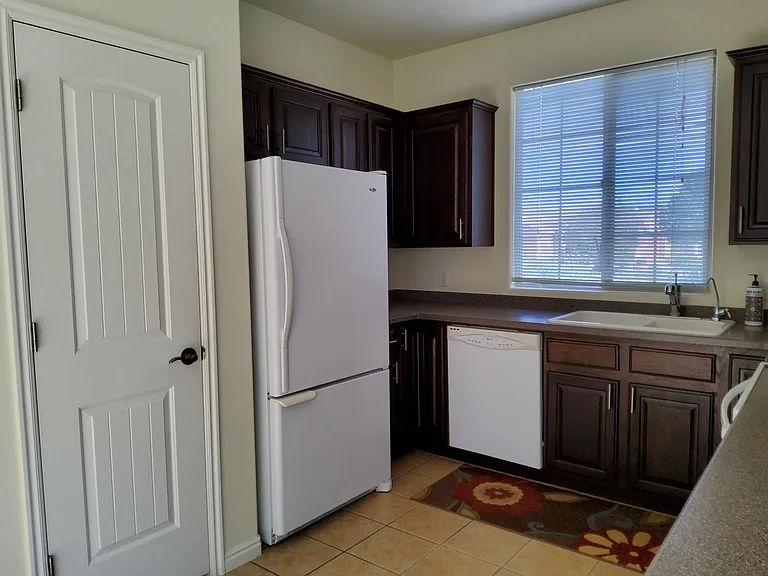 1263 N Spring Valley Dr — Photo 10