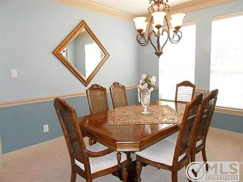 4th image of 15062 Blakehill Dr