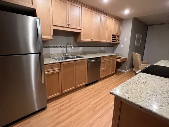 4705 1st St NE APT 139, Saint Petersburg, FL 33703