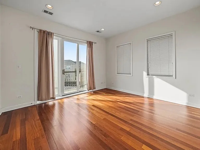 1316 N Wicker Park Ave #2 — Photo 4