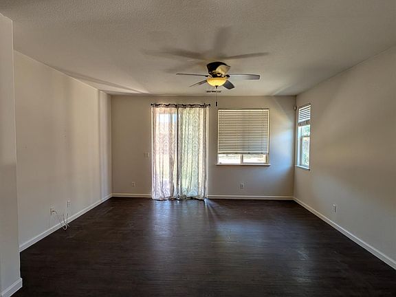 5th image of 645 E Sierra Ave