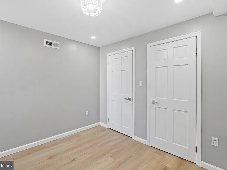 1203 Moore St — Photo 26