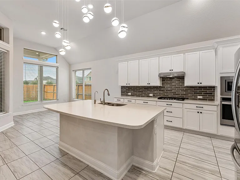 7623 Water Glen Ln — Photo 19