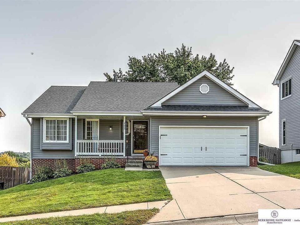 1st image of 4607 N 126th Ave
