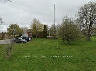 211 Burnhamthorpe Rd W, Oakville, ON L6M 4K5