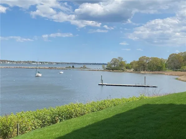 400 Narragansett Pkwy APT Nb1, Warwick, RI 02888