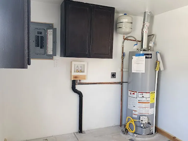 210 E Mountain Ave — Photo 34