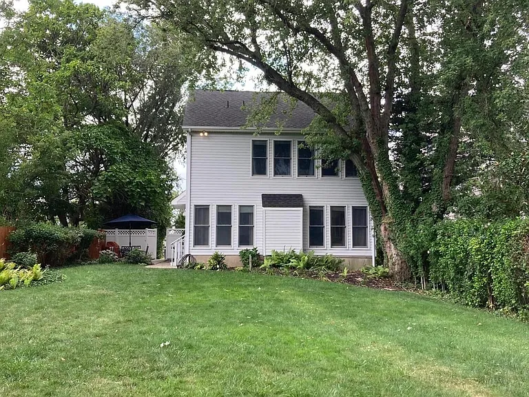 552 Prospect Ave — Photo 23
