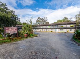 Whispering Winds Apartments