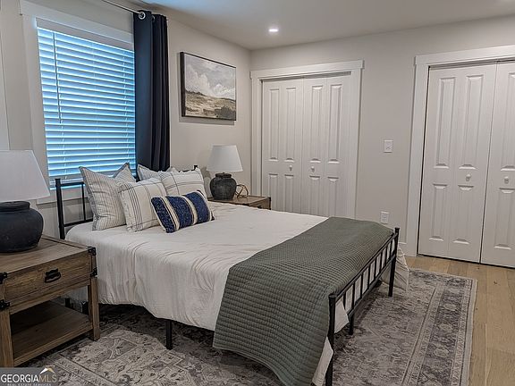 5th image of 2535 Rhoanoke Dr