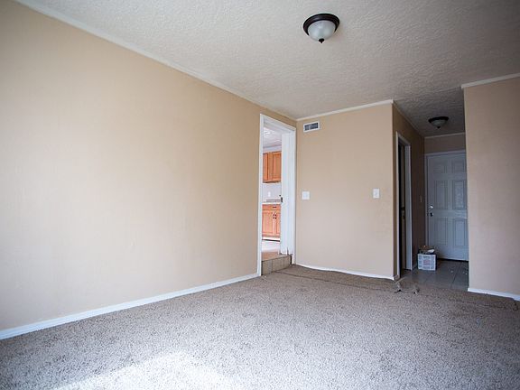 5th image of 4621 Gibson Blvd SE