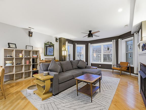4th image of 4250 N Mozart St #2N