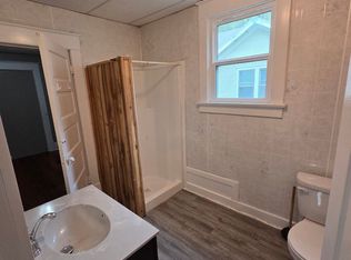 614 Bluemont Ave, Manhattan, KS 66502