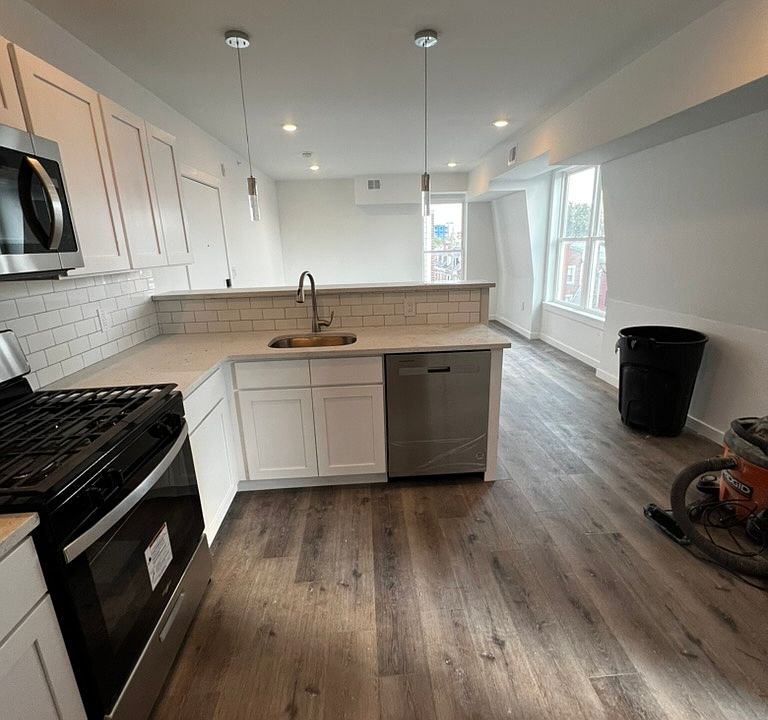 1st image of 240-242 E Girard Ave #D